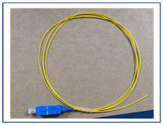 Single Mode Simplex SC APC Fiber Optic Pigtail met verschillende soorten connectoren zijn beschikbaar